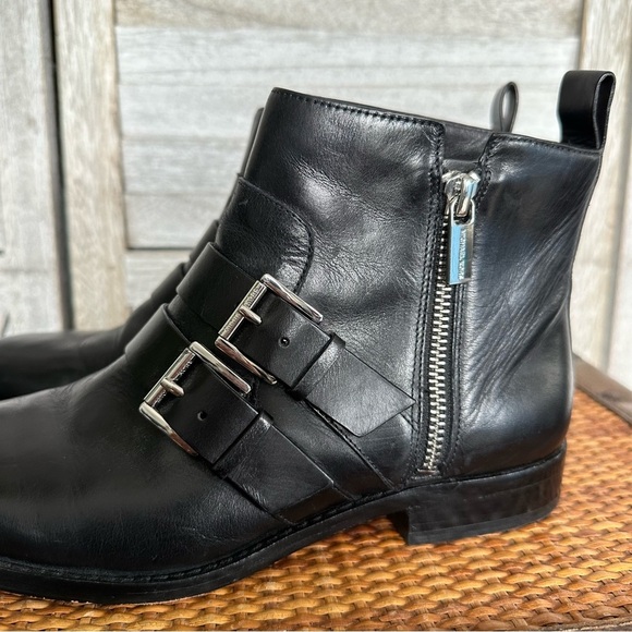 MICHAEL KORS FINLEY ANKLE BOOT - Picture 9 of 14